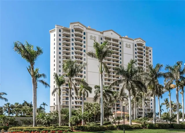 $7,600 | 23850 Via Italia Circle, Unit 204, Estero, FL 34134