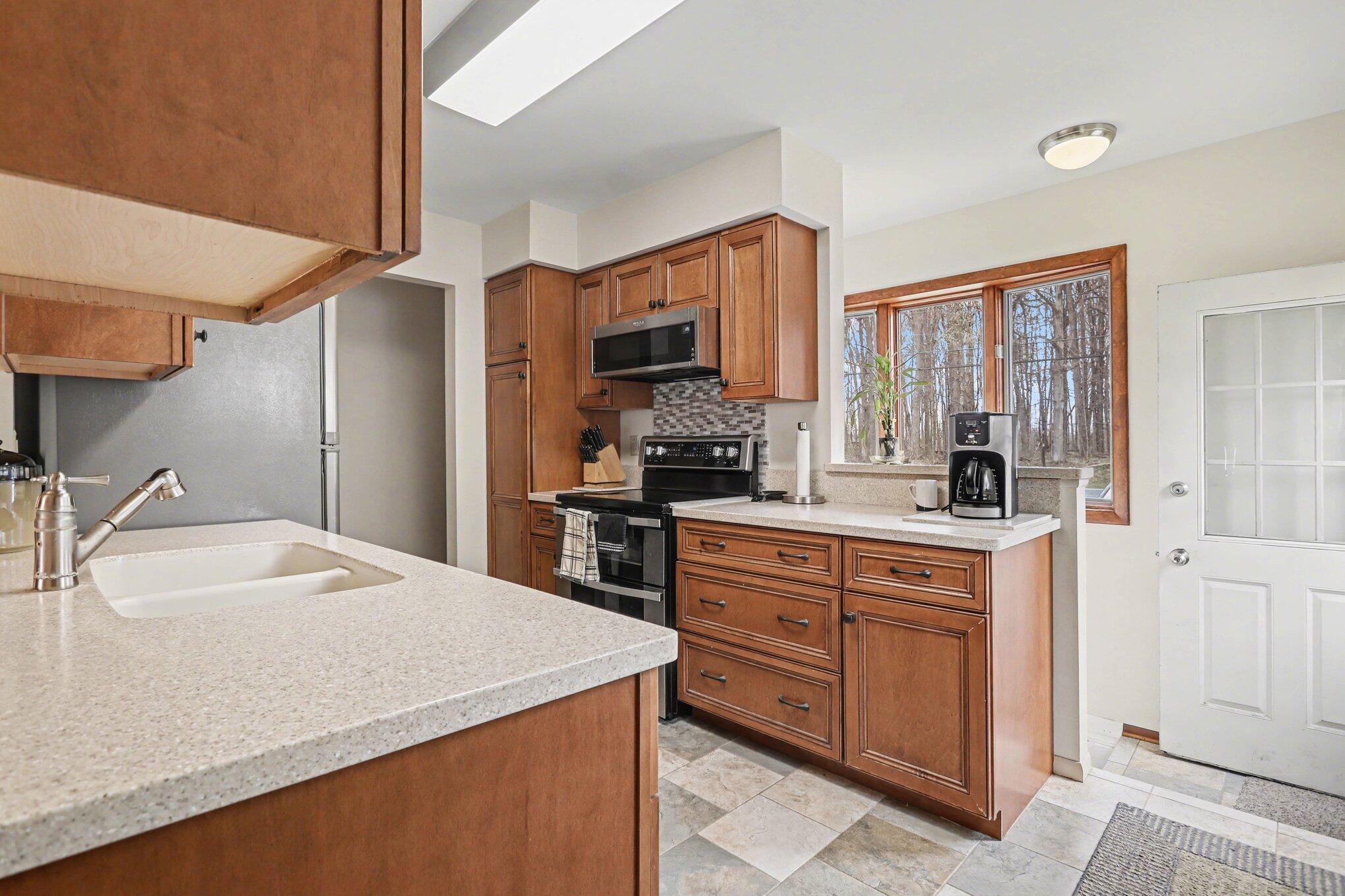 5551 South Sprinkle Road Portage, MI 49002 - Photo 11 of 24 007_file_9590