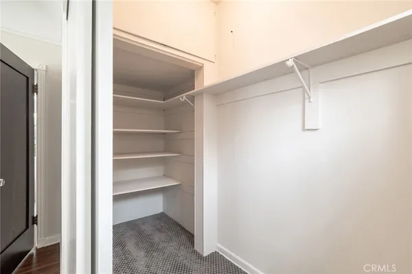 $13,300 | 1949 North Catalina Street, Los Angeles, CA 90027