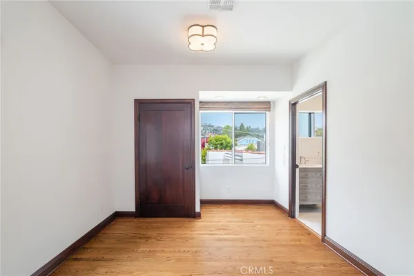 $13,300 | 1949 North Catalina Street, Los Angeles, CA 90027
