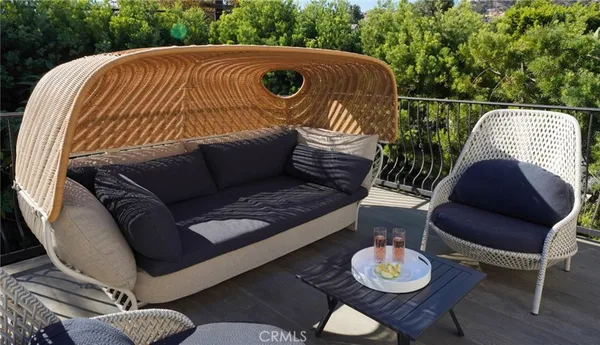 $13,300 | 1949 North Catalina Street, Los Angeles, CA 90027