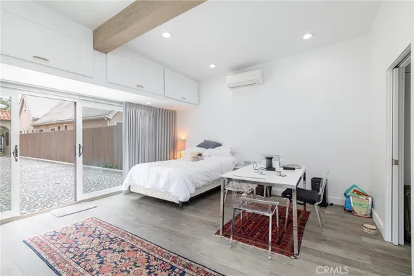 $13,300 | 1949 North Catalina Street, Los Angeles, CA 90027