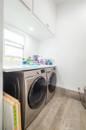 $13,300 | 1949 North Catalina Street, Los Angeles, CA 90027