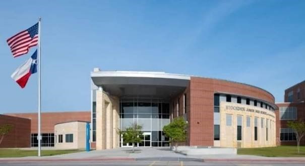 2044 Mule Ridge Drive Katy, TX 77493 - Photo 36 of 38 a view of a building with a bench