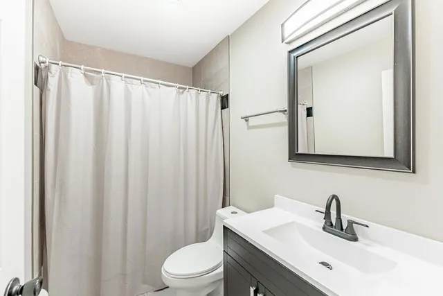 $329,000 | 1006 Summit Street, Joliet, IL 60435