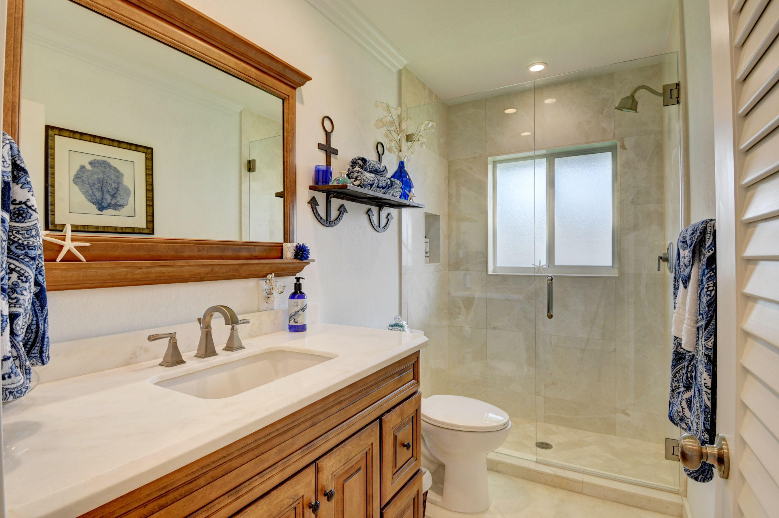 1137 Walnut Terrace Boca Raton, FL 33486 - Photo 13 of 18 Guest Bath