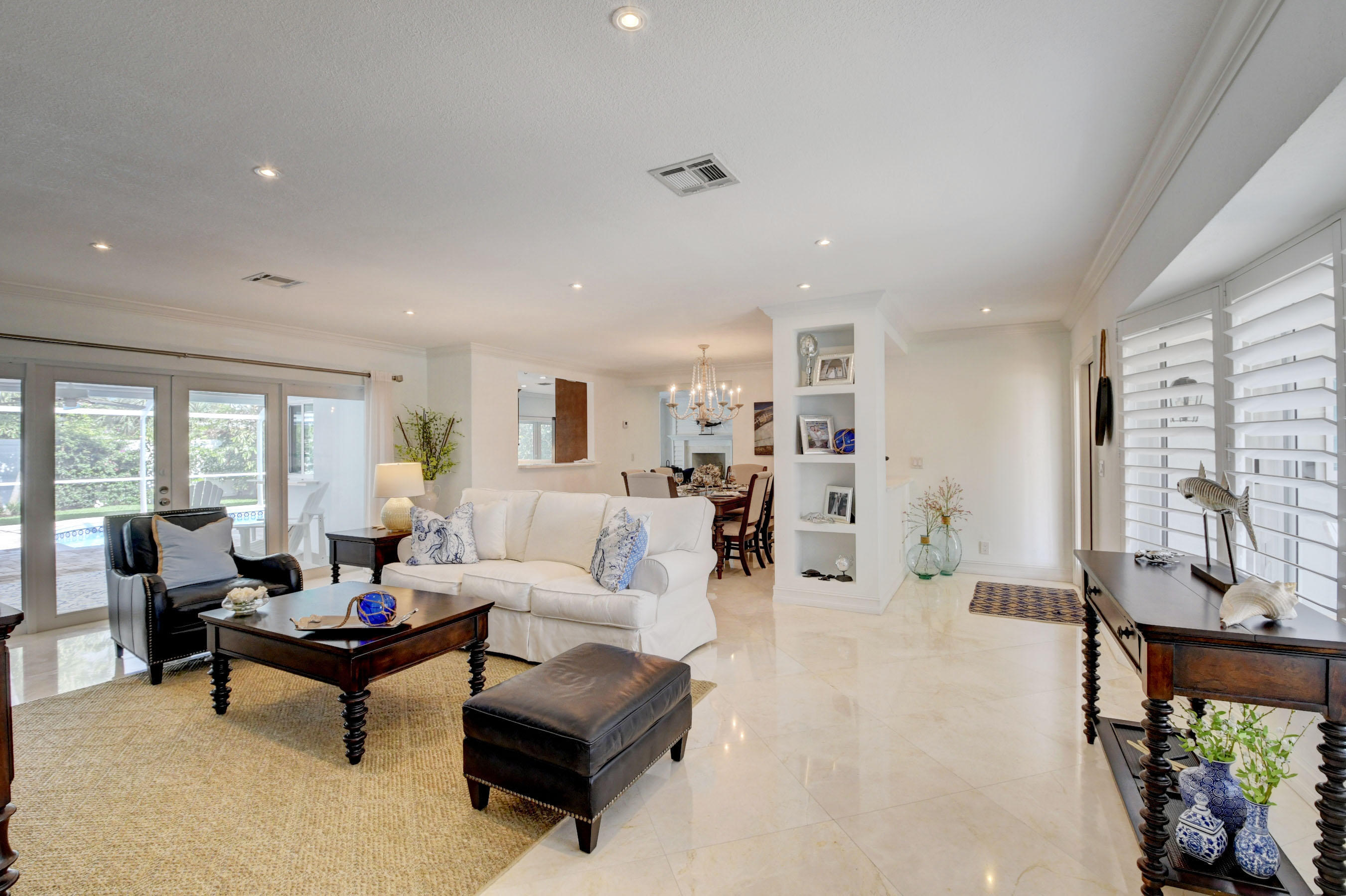 1137 Walnut Terrace Boca Raton, FL 33486 - Photo 4 of 18 Living Room