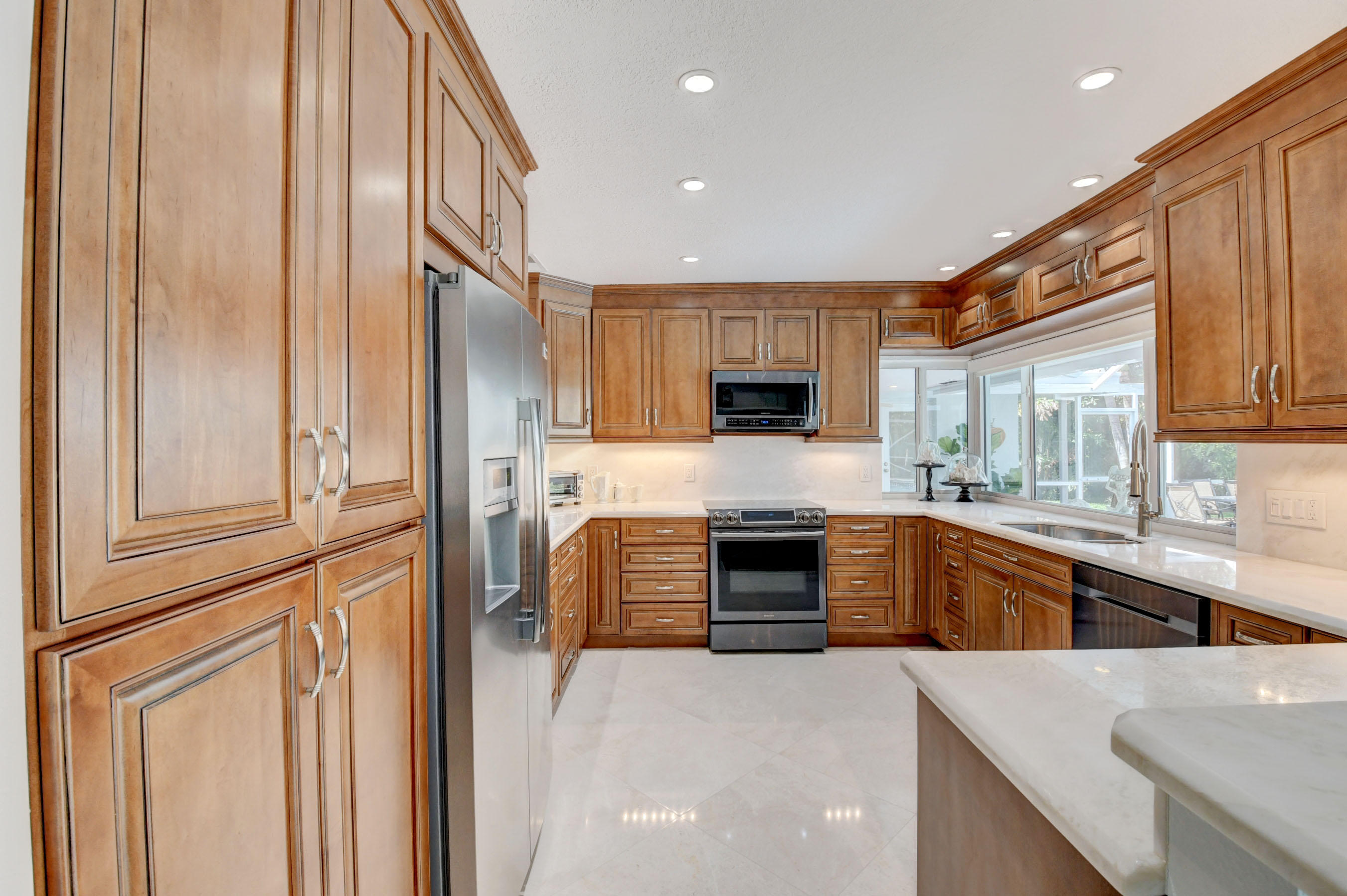 1137 Walnut Terrace Boca Raton, FL 33486 - Photo 8 of 18 Kitchen