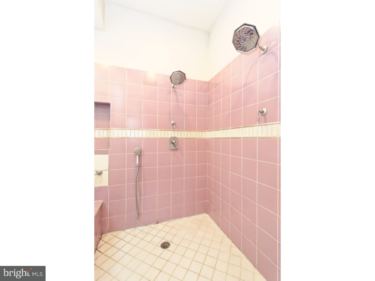 3156 Manor Road Huntingdon Valley, PA 19006 - Photo 19 of 25 Gallery Image 19