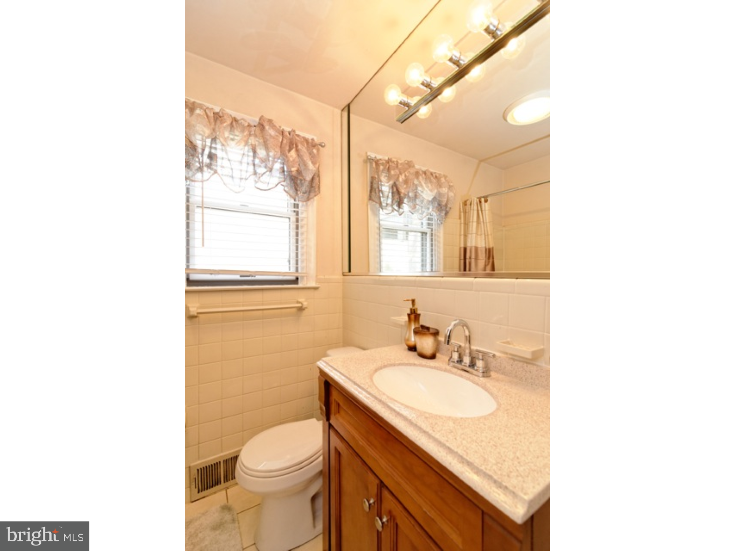 3156 Manor Road Huntingdon Valley, PA 19006 - Photo 21 of 25 Gallery Image 21