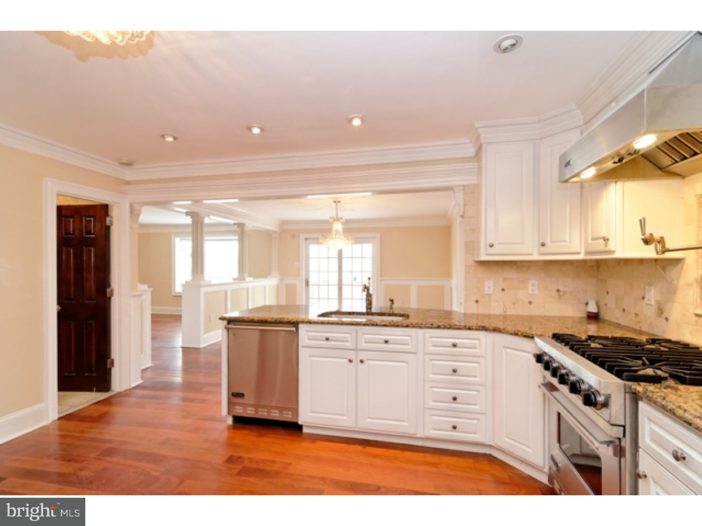 3156 Manor Road Huntingdon Valley, PA 19006 - Photo 7 of 25 Gallery Image 7