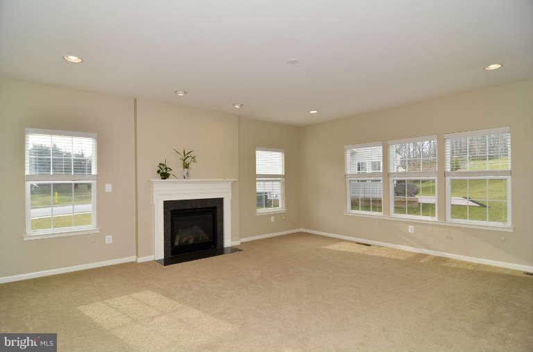 4912 Pale Morning Dun Road Elkridge, MD 21075 - Photo 12 of 27 Family Room
