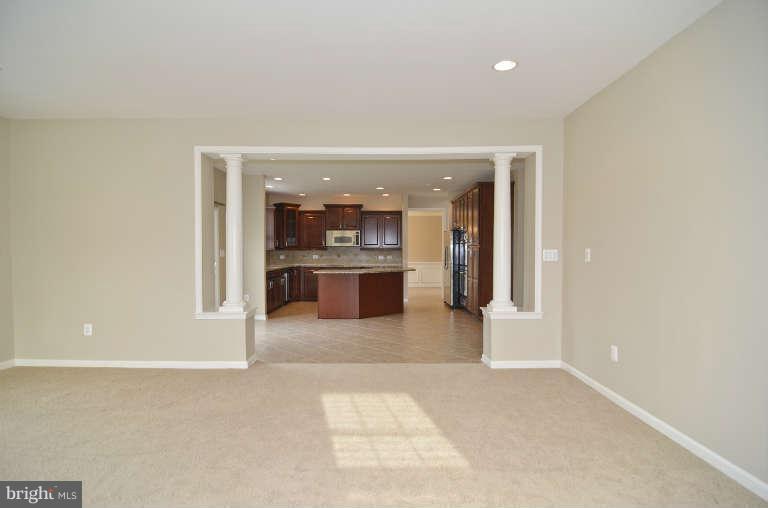 4912 Pale Morning Dun Road Elkridge, MD 21075 - Photo 13 of 27 Family Room