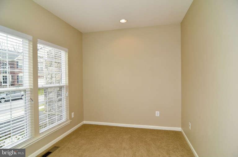 4912 Pale Morning Dun Road Elkridge, MD 21075 - Photo 14 of 27 Den/Study