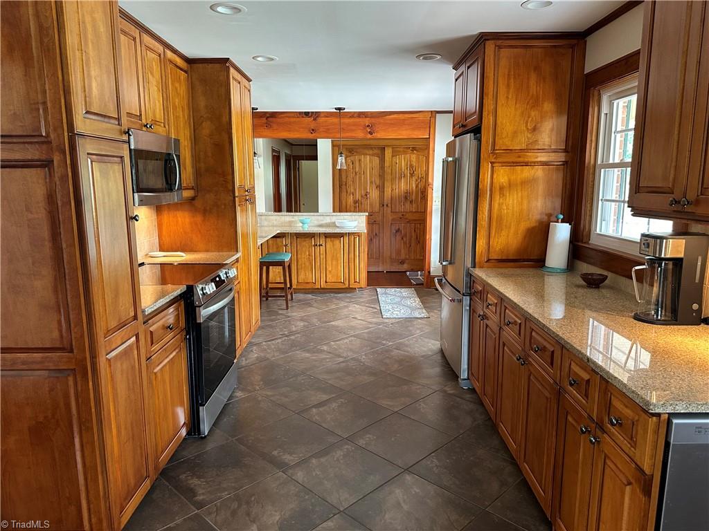 224 Lynnhaven Road Mount Airy, NC 27030 - Photo 22 of 45 Gallery Image 22