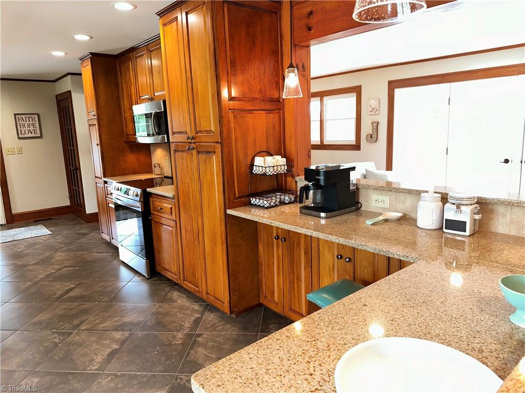 224 Lynnhaven Road Mount Airy, NC 27030 - Photo 23 of 45 Gallery Image 23