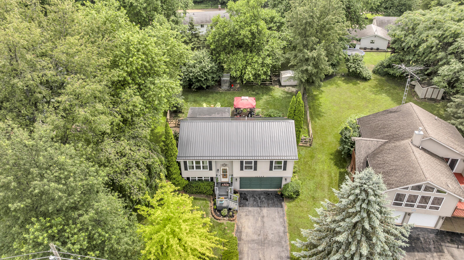 11745 Waldron Road Jerome, MI 49249 - Photo 38 of 41 11745 N Waldron Jerome MI (Aerials) - 1