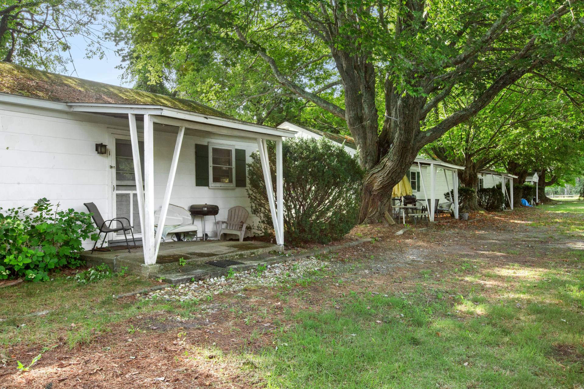 8 Boathouse Road Hampton Bays, NY 11946 - Photo 10 of 16 Gallery Image 10