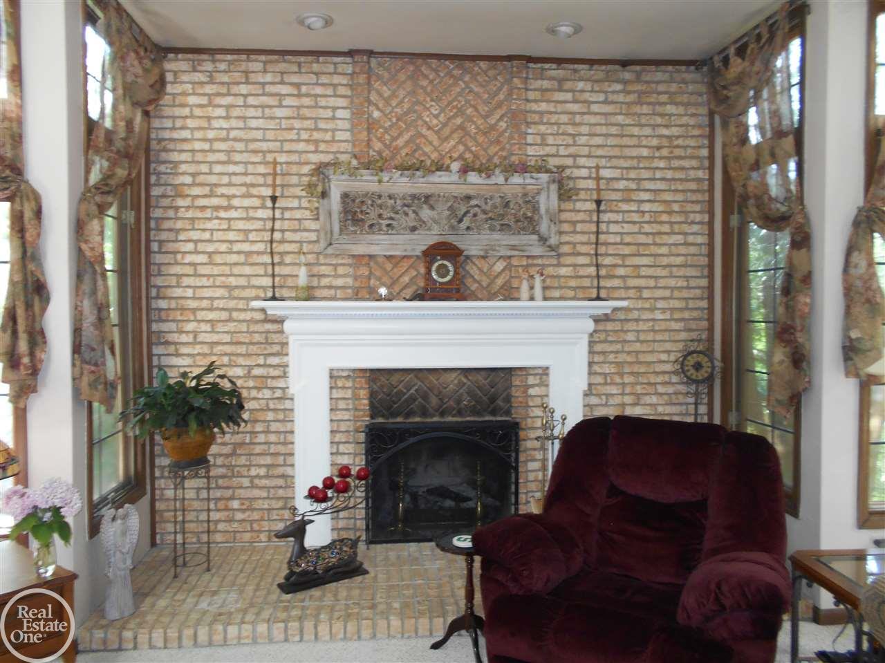 736 Stanford Circle Rochester Hills, MI 48309 - Photo 13 of 41