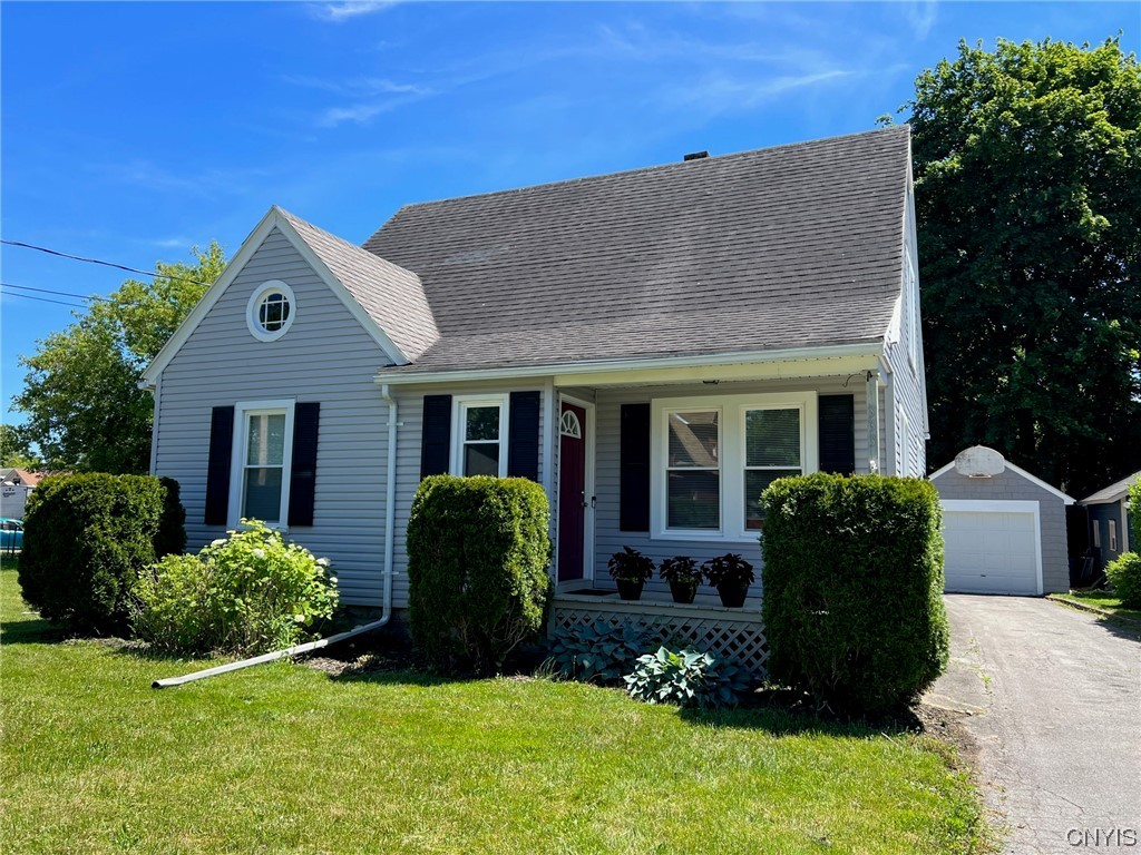 333 Leonard Street Oneida, NY 13421 - Photo 1 of 1 333 Leonard Street welcomes you home!