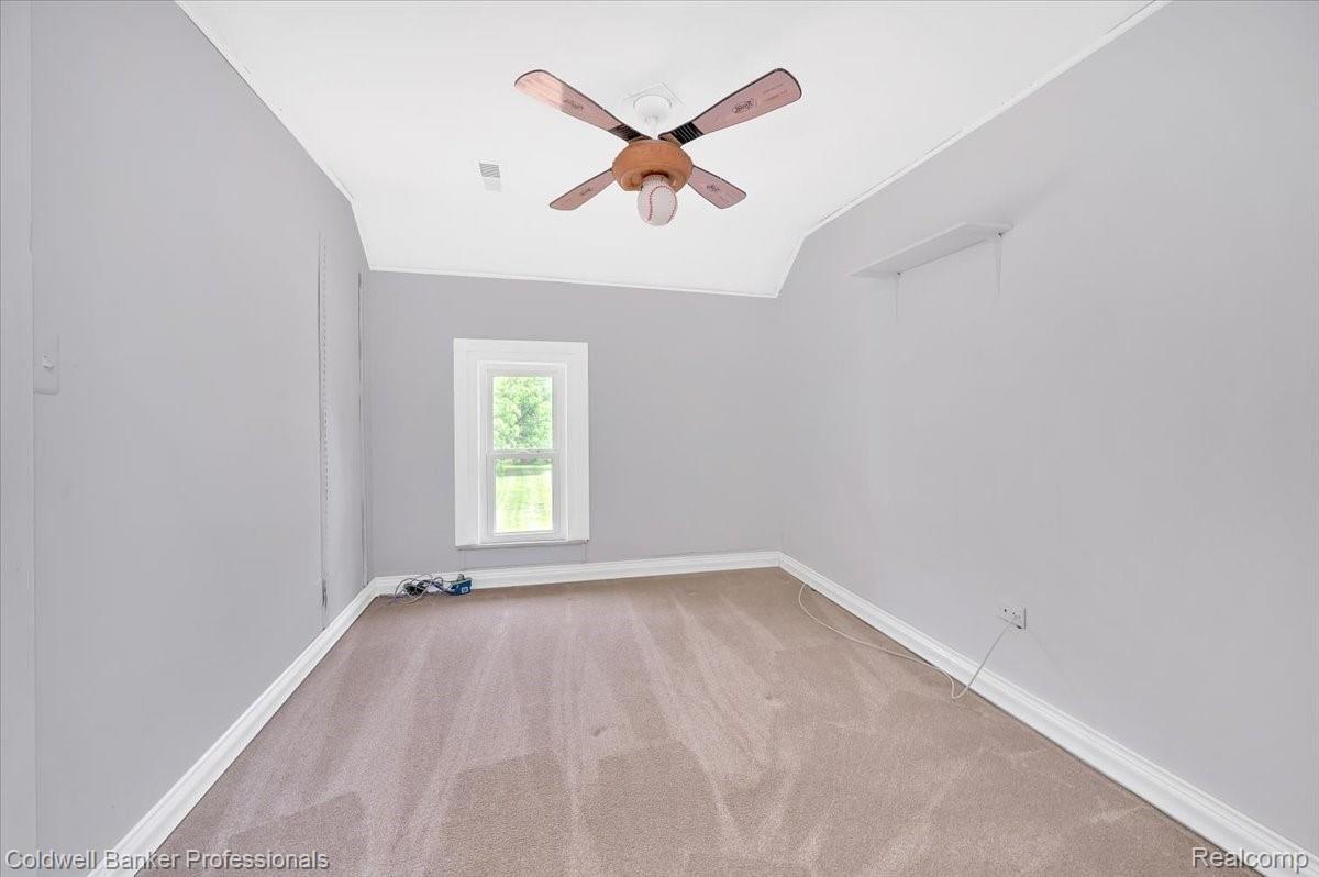 805 Hemingway Road Lake Orion, MI 48362 - Photo 21 of 37 26-DSC_5559.jpg