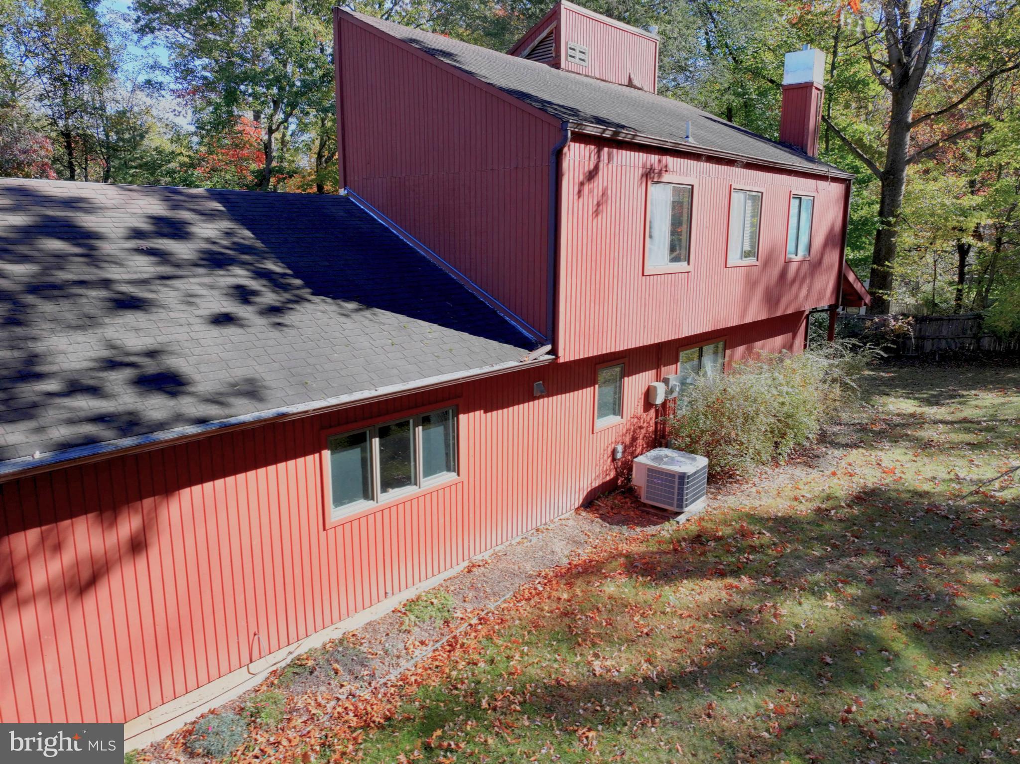 11813 Vale Road Oakton, VA 22124 - Photo 6 of 17