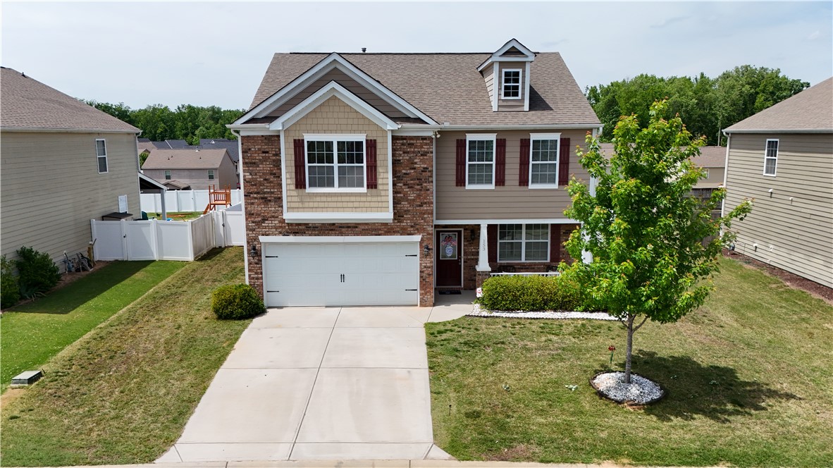 153 Lake Grove Road Simpsonville, SC 29681 - Photo 1 of 38