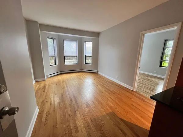 $1,725 | 732 West Bittersweet Place, Unit 806, Chicago, IL 60613