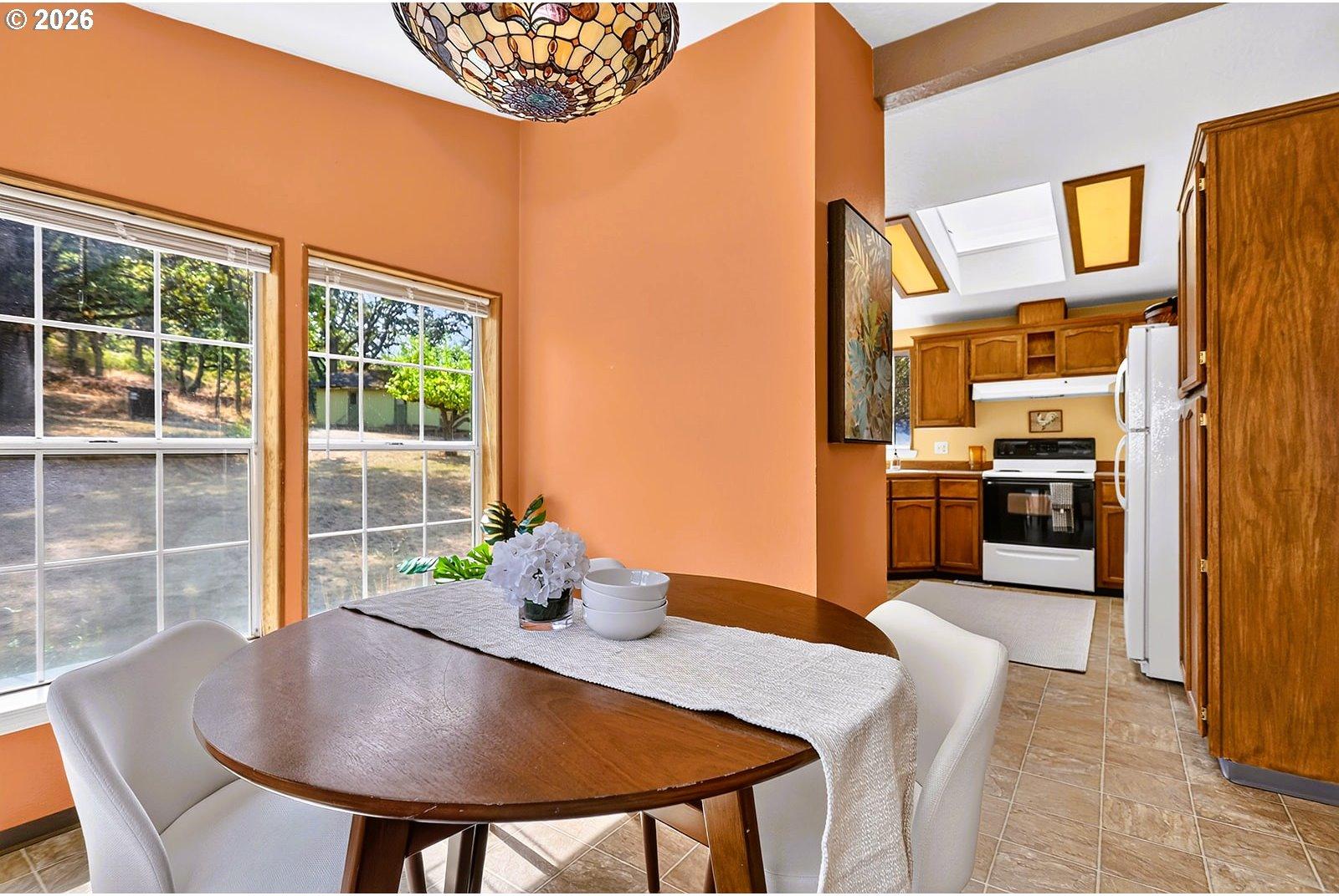 1515 Morgensen Road Mosier, OR 97040 - Photo 25 of 46 Dining Area