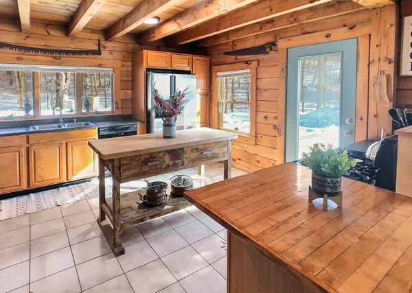 $525,000 | 1355 Whitneyville Road, Halifax, VT 05358