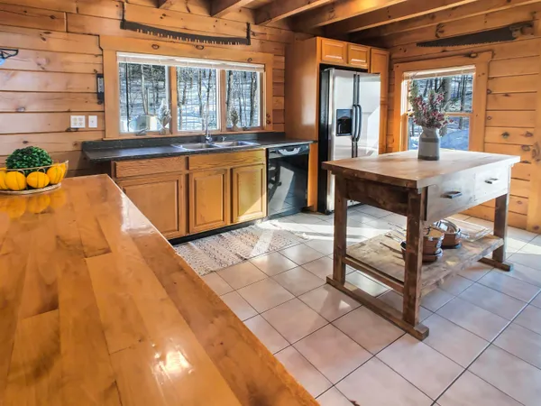 $525,000 | 1355 Whitneyville Road, Halifax, VT 05358