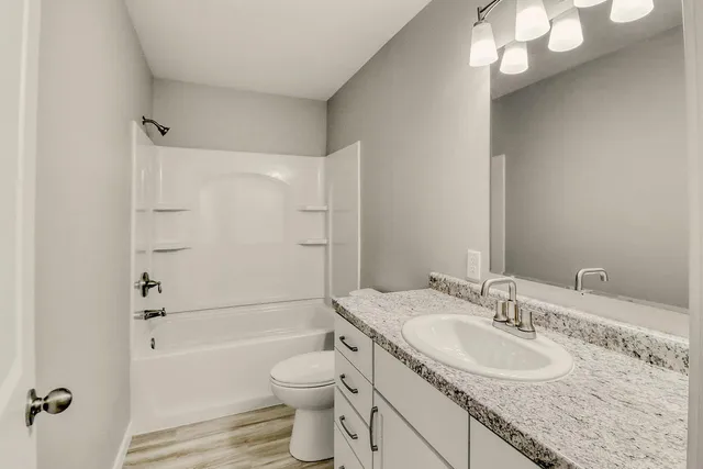 $370,000 | 2510 Evergreen Road North, Fargo, ND 58102