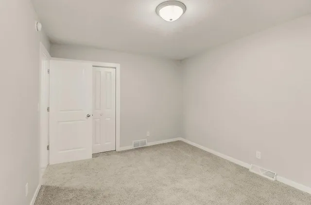 $370,000 | 2510 Evergreen Road North, Fargo, ND 58102