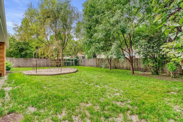 $370,000 | 2510 Evergreen Road North, Fargo, ND 58102