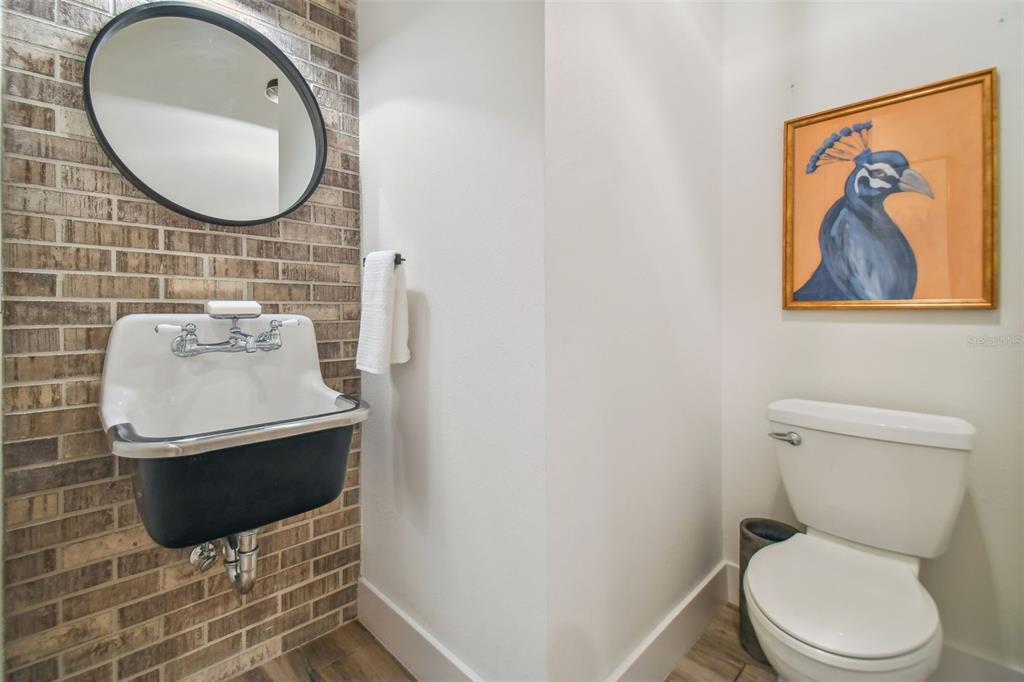 7515 North Mobley Road Odessa, FL 33556 - Photo 16 of 42 Downstairs half bath