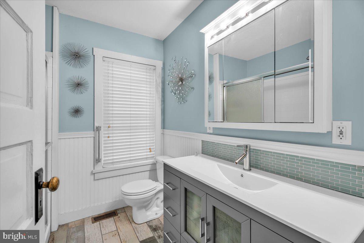 163 County House Road Mount Royal, NJ 08061 - Photo 14 of 24 Bathroom