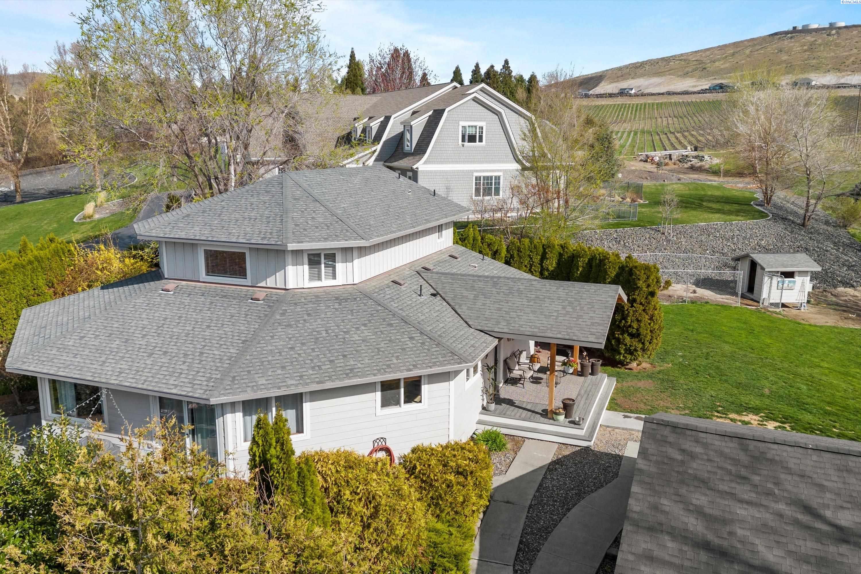 99304 East Clover Road Kennewick, WA 99338 - Photo 1 of 41 Gallery Image 1