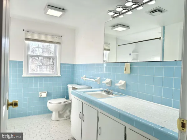 $405,000 | 611 Lakeside Drive, Salisbury, MD 21801