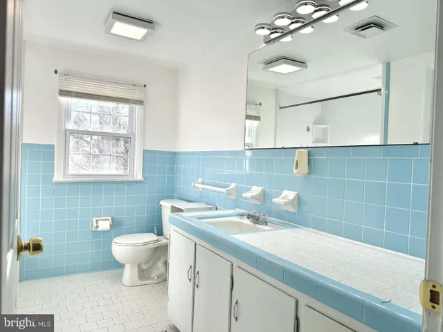 $405,000 | 611 Lakeside Drive, Salisbury, MD 21801