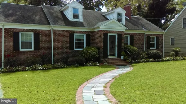 $405,000 | 611 Lakeside Drive, Salisbury, MD 21801