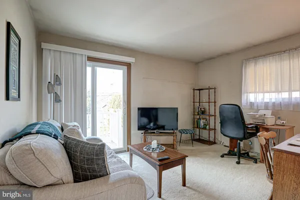 $379,900 | 121 Sonant Drive, Newark, DE 19713