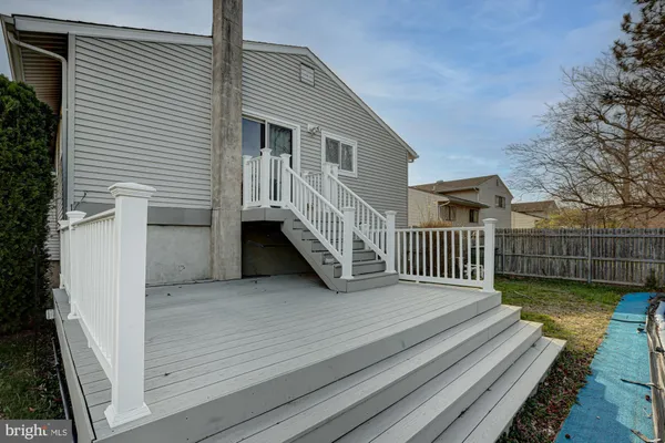 $379,900 | 121 Sonant Drive, Newark, DE 19713