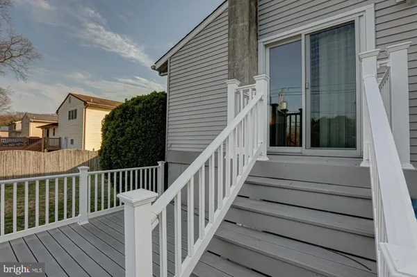 $379,900 | 121 Sonant Drive, Newark, DE 19713