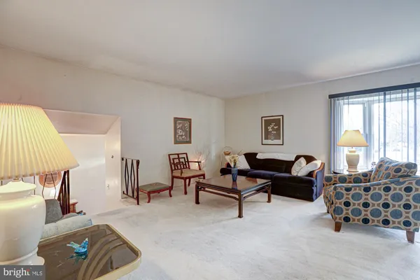 $379,900 | 121 Sonant Drive, Newark, DE 19713