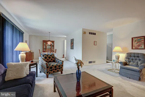 $379,900 | 121 Sonant Drive, Newark, DE 19713