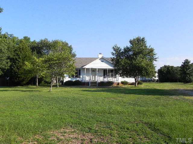 2708 Quail Point Drive Raleigh, NC 27603 - Photo 2 of 13 Huge front yard