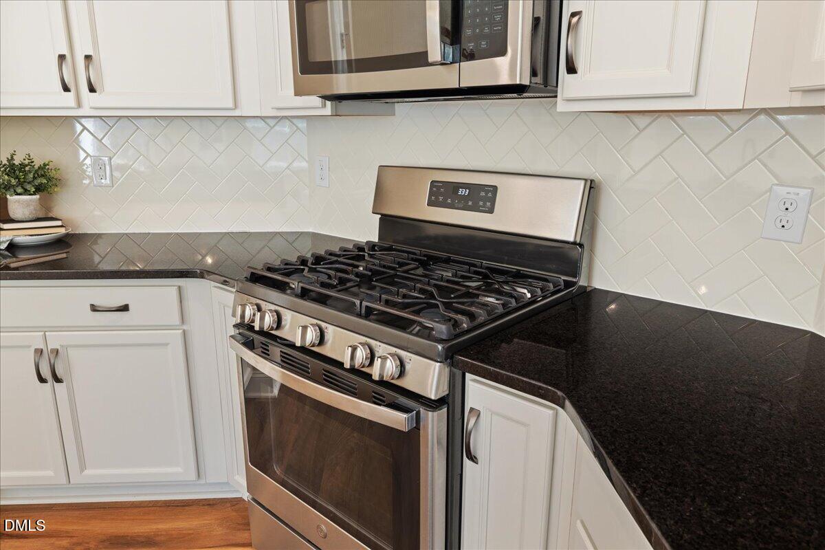 219 Silas Street Durham, NC 27705 - Photo 7 of 37 12-219 Silas St