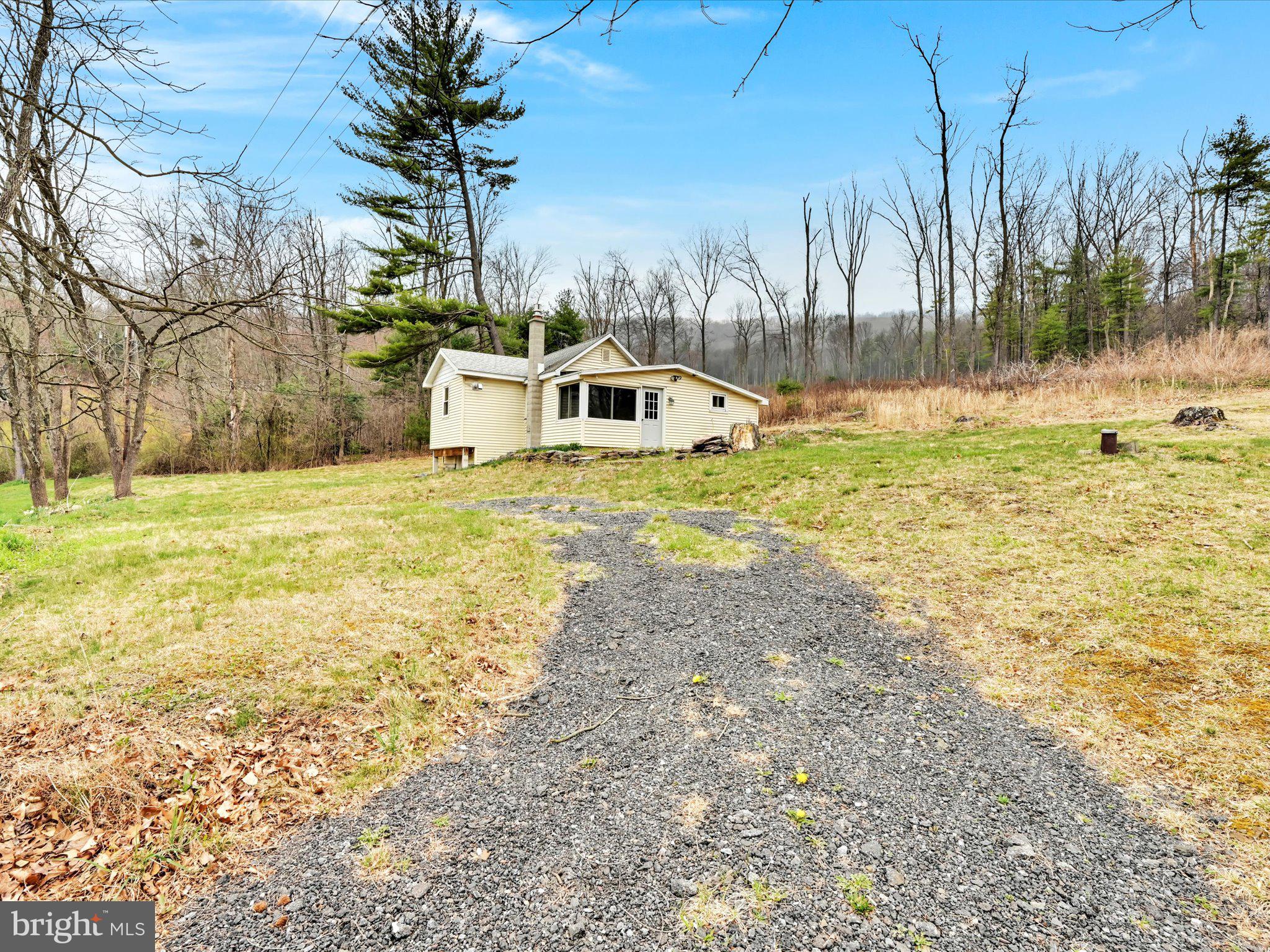 87 Saw Mill Road Pine Grove, PA 17963 - Photo 5 of 22 Gallery Image 5
