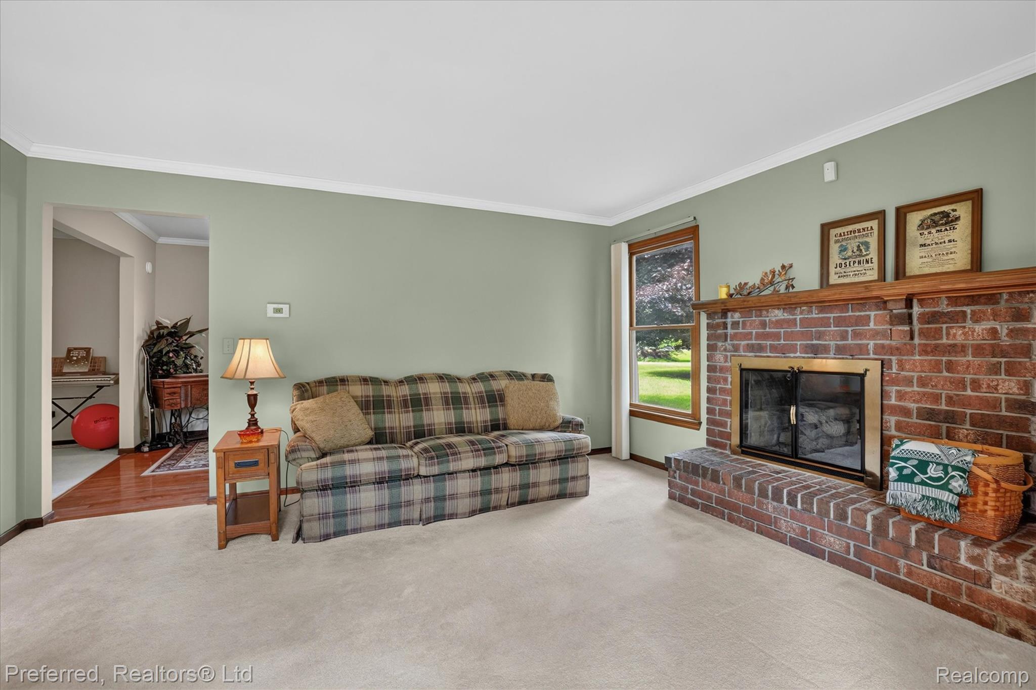 9065 East Richfield Road Davison, MI 48423 - Photo 19 of 75 Living room