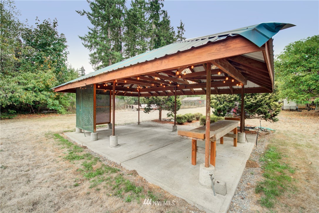 18505 Southeast May Valley Road Issaquah, WA 98027 - Photo 29 of 33